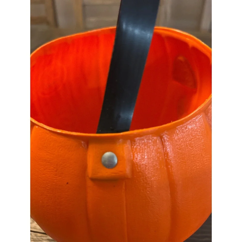 Vintage Jack-O-Lantern 7.5 General Foam Plastics Halloween Blow Mold Pail Bucket
